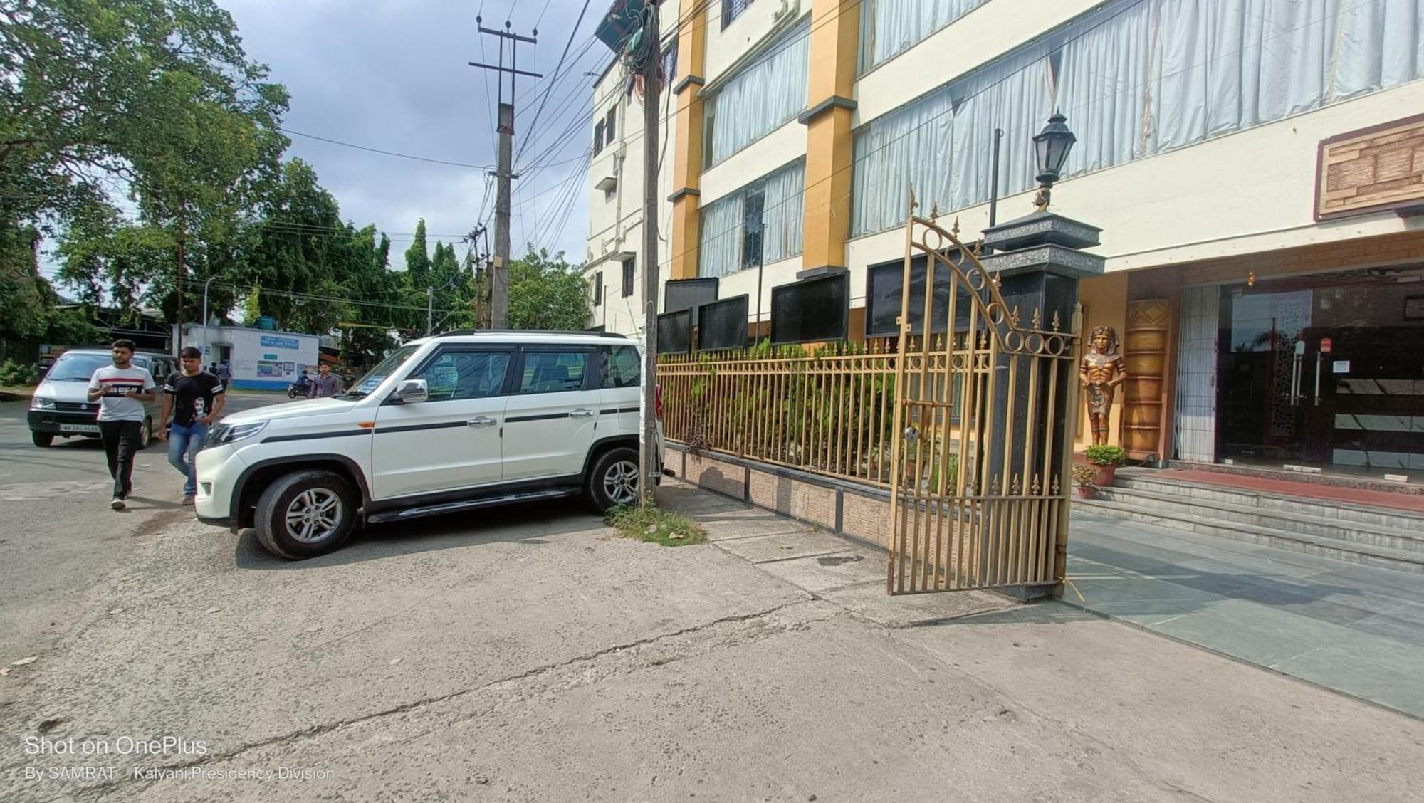 Trisplanet Hotel Kalyani Exterior foto